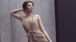 Ngỡ ngàng trước phong cách mới đầy gợi cảm của Hoa hậu Kỳ Duyên