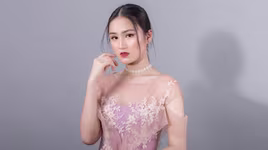 Ngỡ ngàng trước dàn mẫu trẻ mới toanh của "bà trùm" Hạ Vy