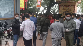 [CLIP] Khoảnh khắc đáng nhớ trong buổi phát khẩu trang miễn phí cho người dân chống virus corona