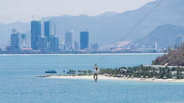 Khai trương đường trượt Zipline sở hữu 3 kỷ lục Việt Nam tại Vinpearl Nha Trang