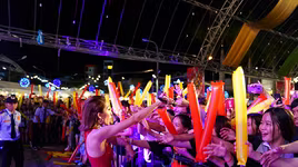 Ngập tràn "thính" và "mượn rượu tỏ tình" của các cặp đôi nổi tiếng trên sân khấu Phố Hàng Nóng Đà Nẵng