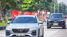 Kỷ niệm 1 năm ra mắt dòng xe Lux, VinFast công bố chương trình đặc biệt tri ân khách hàng