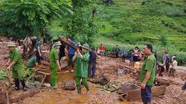 Bạn đọc Báo ANTĐ ủng hộ đồng bào Tây Bắc lũ lụt