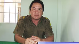 Nhóm khách Tây vờ đổi tiền lẻ, rồi cướp tài sản