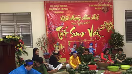 Mang Tết ấm áp đến với những gia đình chính sách ở phường Khương Đình