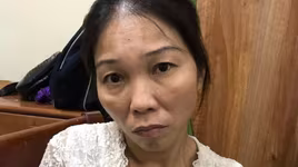 "Nữ quái" bị bắt quả tang đang "hành nghề" móc túi