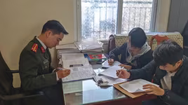 Công an quận Đống Đa xử lý một trường hợp tung tin sai sự thật về dịch bệnh Corona