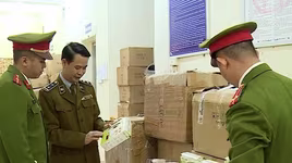 Hà Nội: Tạm giữ số lượng lớn nhiệt kế nghi nhập lậu