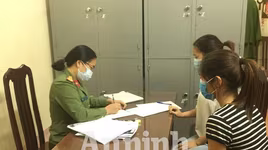 Công an huyện Ba Vì xử phạt trường hợp tung tin giả có người ở khu vực Trúc Bạch trốn cách ly