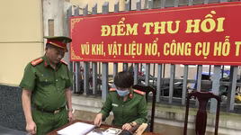 Công an Hà Nội thu hồi nhiều súng, đạn, vũ khí các loại