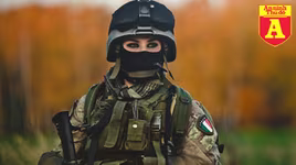 Vẻ đẹp vạn người mê của những nữ binh sĩ Italy