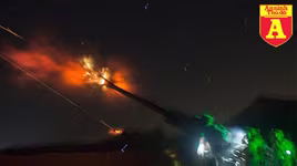 Mỹ bất ngờ đưa lựu pháo mạnh nhất hành tinh tới Syria, dội bão lửa xuống IS