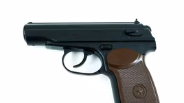 [ẢNH] Việt Nam sản xuất thành công súng ngắn tiêu chuẩn hiện nay của quân đội Nga