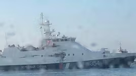 [ẢNH] Lý do bất ngờ khiến tàu Nga nổ súng vào tàu Ukraine