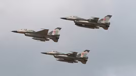 [ẢNH] Tướng không quân cao cấp Venezuela vừa quay lưng với ông Maduro, ủng hộ "tổng thống tự phong" Guaido