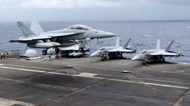 [ẢNH] Siêu tàu sân bay Mỹ bất ngờ xuất hiện tại biển Đông