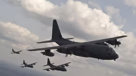 [ẢNH] 'Chim ưng xám' MC-130J Mỹ bất ngờ 'gửi thông điệp rắn' tới Trung Quốc