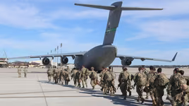 [ẢNH] Quân đội Mỹ dừng chuyển quân để tránh virus Covid-19