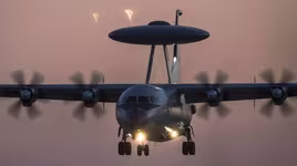 [ẢNH] "Mắt thần" KJ-500 của Trung Quốc vượt eo biển Đài Loan