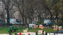 [ẢNH] Covid-19 tàn phá New York, bệnh viện dã chiến đã bắt đầu được xây