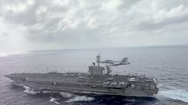 [Info] Siêu tàu sân bay Mỹ bị dịch Covid-19 ‘đánh’ cho nằm bờ