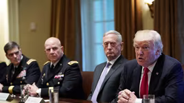 Tổng thống Mỹ họp với giới chức quân sự, bàn giải pháp đối phó Triều Tiên