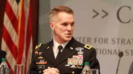 Các tướng lĩnh Mỹ, Trung Quốc hội đàm kín, tìm cách kiềm chế Triều Tiên