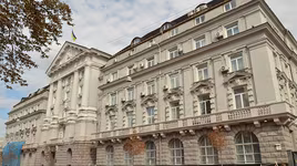 Ukraine cấm 60 nhà ngoại giao Nga nhập cảnh trong 5 năm