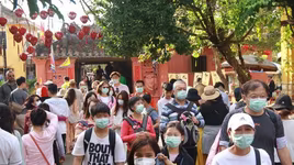 Yêu cầu xử lý nghiêm hành vi kỳ thị du khách nước ngoài