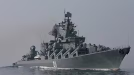 [ẢNH] Tuần dương hạm Slava của Nga bị xếp "chiếu dưới" so với Type 055 Trung Quốc