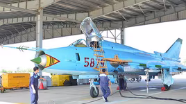 [ẢNH] Su-22 Việt Nam tiếp tục tung cánh bay bảo vệ bầu trời tổ quốc