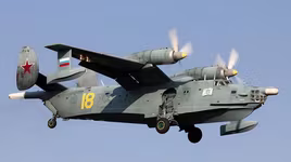 [ẢNH] Khám phá máy bay chống ngầm Nga vừa bị tiêm kích Anh chặn đầu