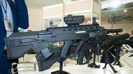 [ẢNH] Quân đội Ukraine sắp được trang bị súng "AK bullpup" vượt trội AK-12/15 của Nga