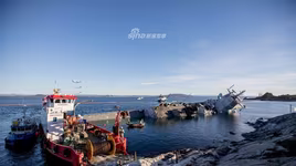 [ẢNH] Không còn hy vọng cứu chiến hạm Aegis 650 triệu USD của Na Uy