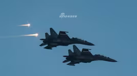 [ẢNH] Không quân Ấn Độ thị uy sức mạnh qua cuộc tập trận máy bay bắn đạn thật