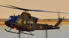 [ẢNH] Nhật Bản tặng trực thăng UH-1J cho đối tác khi nhận UH-X thế hệ mới?