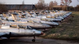 [ẢNH] Dàn máy bay quân sự bị lãng quên của không quân Ukraine