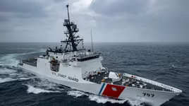 [ẢNH] Tuần duyên Mỹ nhận tàu tuần tra Legend thứ 8, rộng đường trao tặng Hamilton