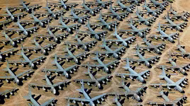 [ẢNH] Nga "giật mình" khi Mỹ tiếp tục gọi tái ngũ oanh tạc cơ B-52 từ "nghĩa địa"