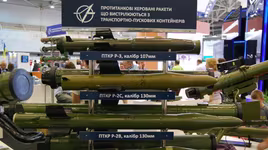 [ẢNH] Tên lửa đa năng mới của Ukraine khiến xe tăng và trực thăng Nga "không còn đất diễn"?