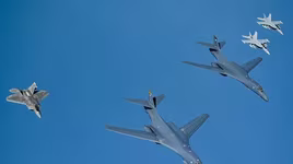 [ẢNH] F-22A và B-1B tới Saudi Arabia, Mỹ sắp tấn công khi Iran đã "vượt giới hạn đỏ"?