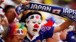 [ẢNH] Từ khán đài World Cup, người Nhật Bản lại khiến toàn thế giới kinh ngạc và ngả mũ