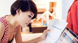 Mua sắm trực tuyến: Nhận hàng, trả tiền mặt, cho chắc ăn