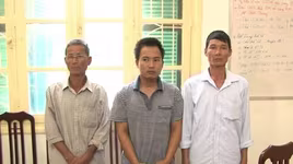 Cảnh báo tình trạng rải đinh trên cầu Thanh Trì