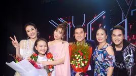 [ẢNH] Xúc động hành trình gian nan trở thành quán quân Giọng hát Việt nhí 2018 của "cô bé nghèo ví dặm" Hà Quỳnh Như