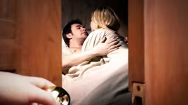 Những cách xử trí văn minh khi phát hiện bạn đời có "người thứ ba"