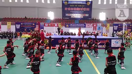 [Clip] Màn đồng diễn võ thuật của hàng trăm người, khiến bất cứ ai yêu nước đều xúc động