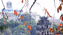 [ẢNH] Nao lòng khung cảnh Hồ Gươm "quyến rũ" trong tiết trời thu Hà Nội