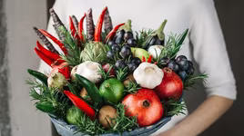 [ẢNH] "Cười nghiêng ngả" với trào lưu hoa độc đáo dịp 20-10