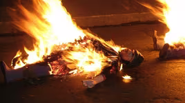 [CLIP] Ngỡ ngàng với những phong tục đón năm mới có một không hai trên thế giới